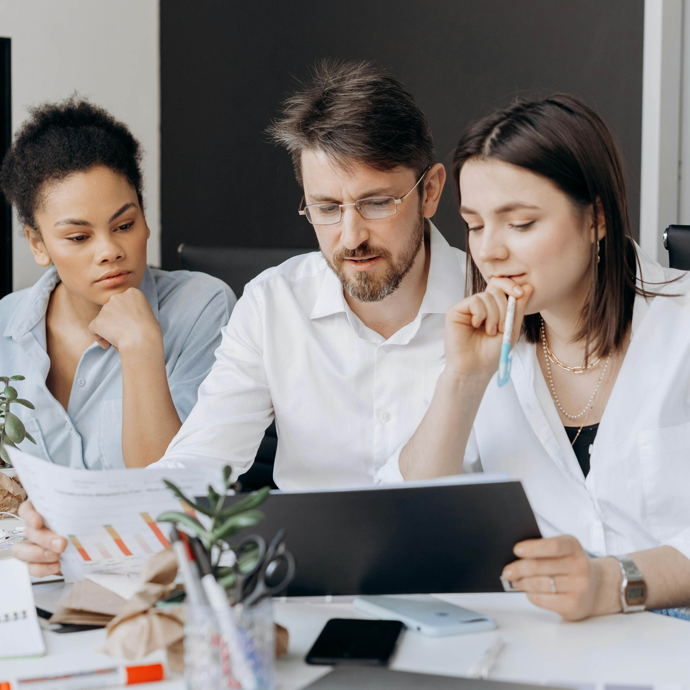 pexels-mikhail-nilov-6592395